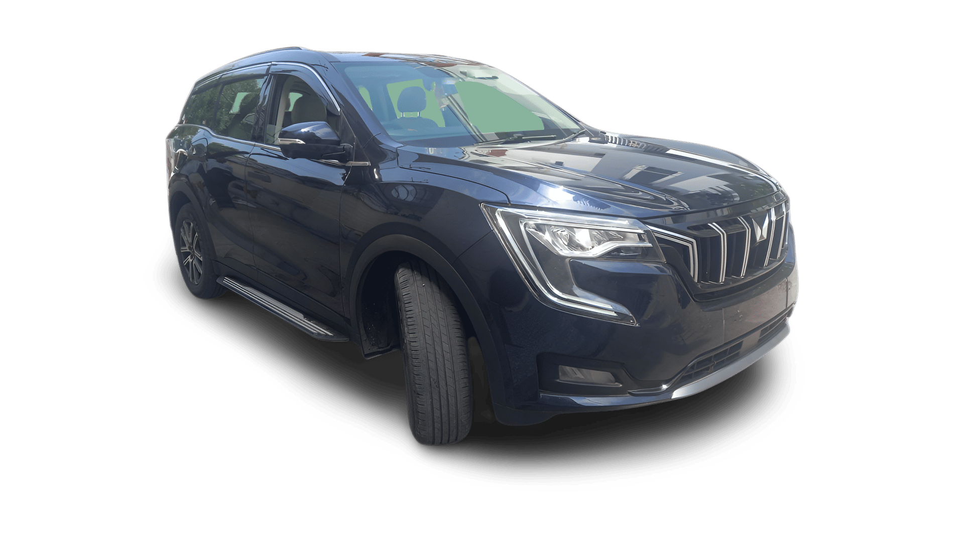 2022 Mahindra XUV700 - SUV - Petrol - Automatic - ₹18.65 lakh